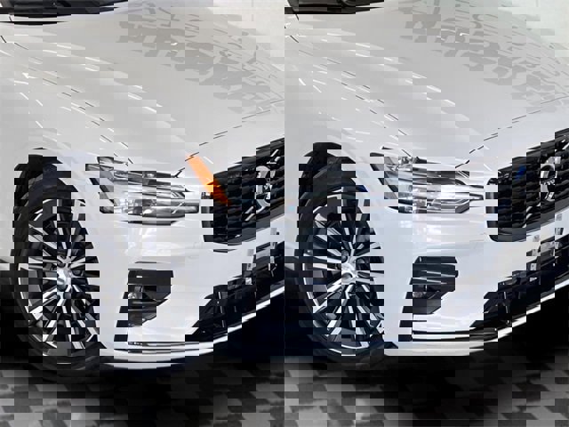 Used 2021 Volvo S60 T5 Momentum w/ Climate Package image 29