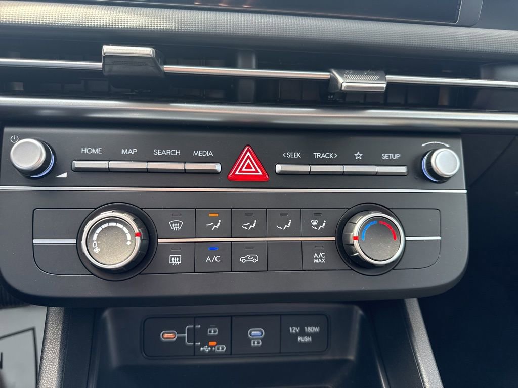 Certified 2026 Hyundai Tucson SE image 24