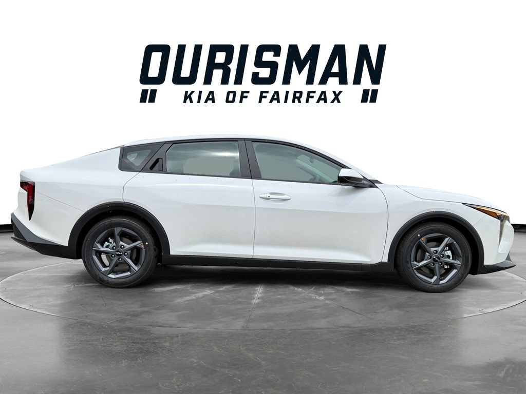New 2026 Kia K4 FWD image 3