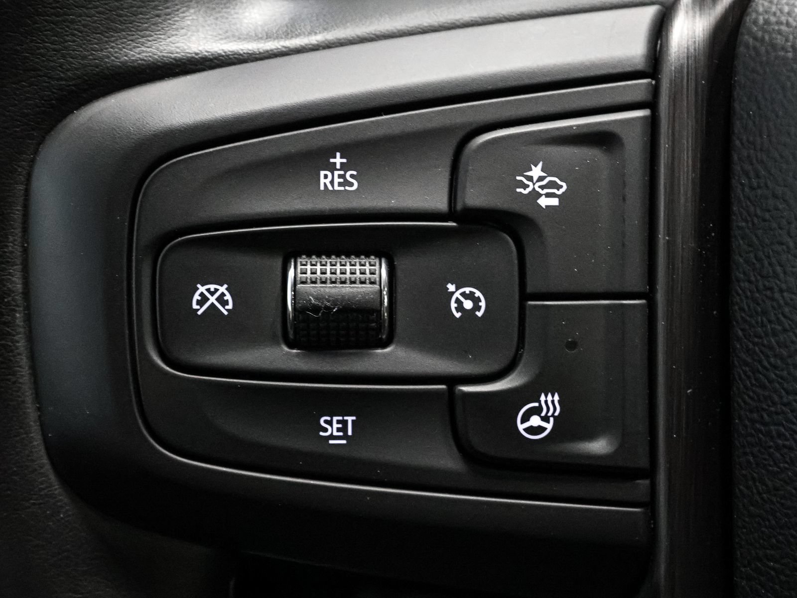 Used 2024 GMC Sierra 3500 AT4 w/ Technology Package AWD/4WD image 37