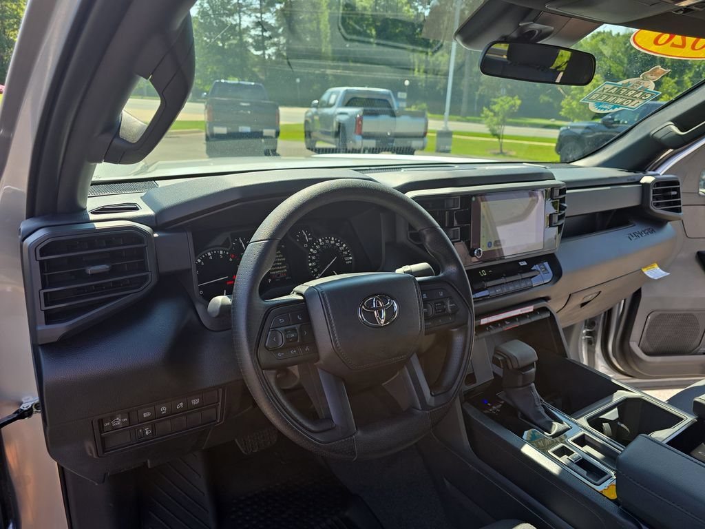 Used 2026 Toyota Tundra SR AWD/4WD image 18