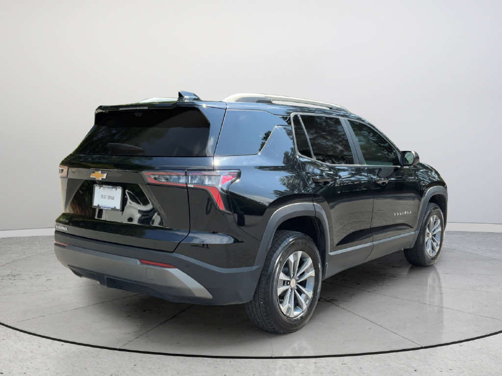 Used 2025 Chevrolet Equinox LT w/ Convenience Package II FWD image 6