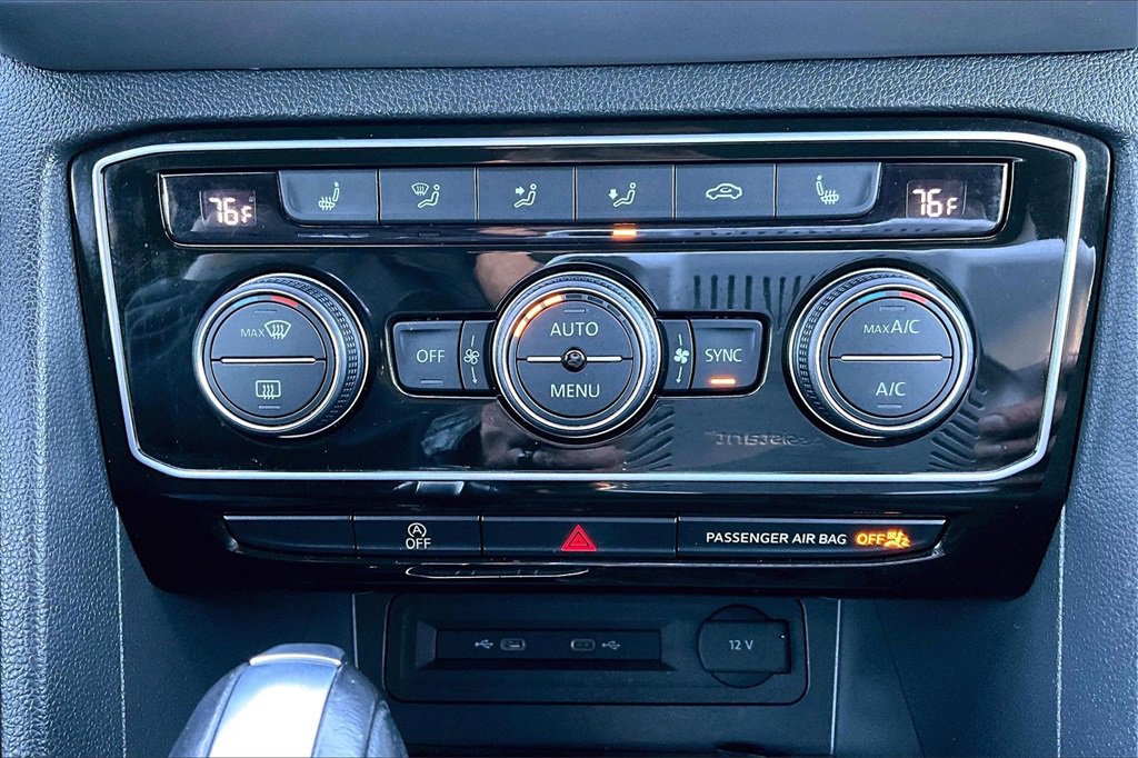 Used 2023 Volkswagen Atlas Cross Sport SE w/ Panoramic Sunroof Package image 31