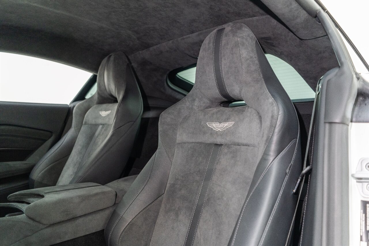 Used 2023 Aston Martin V8 Vantage Coupe RWD image 24