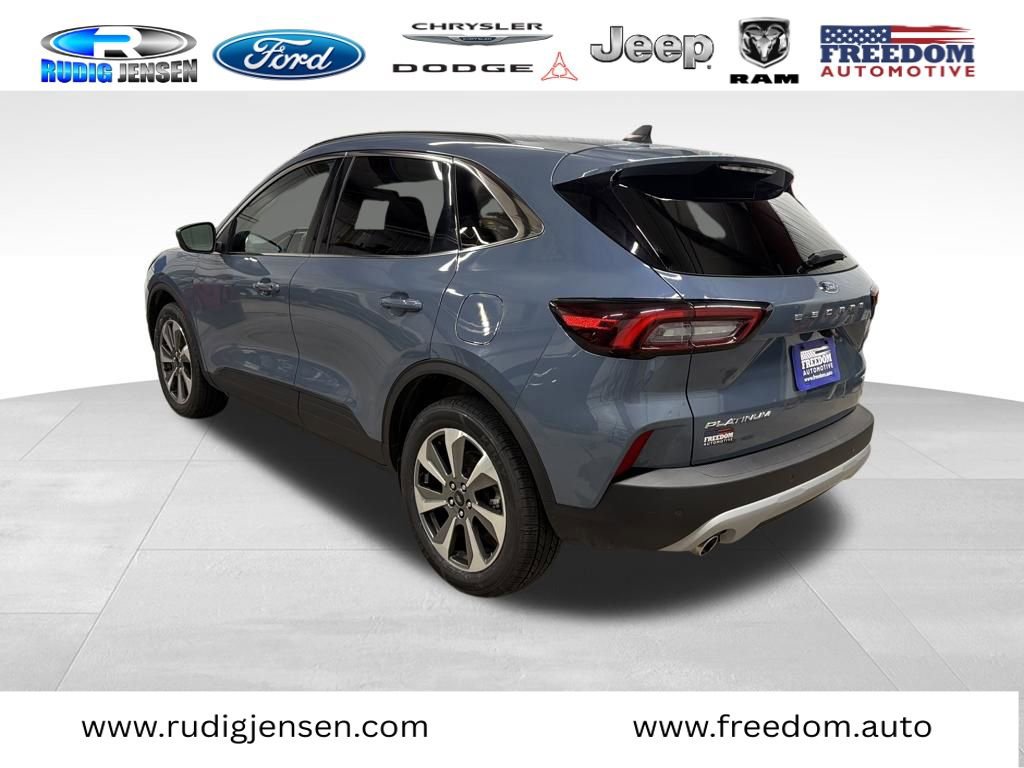 Used 2025 Ford Escape Platinum image 5