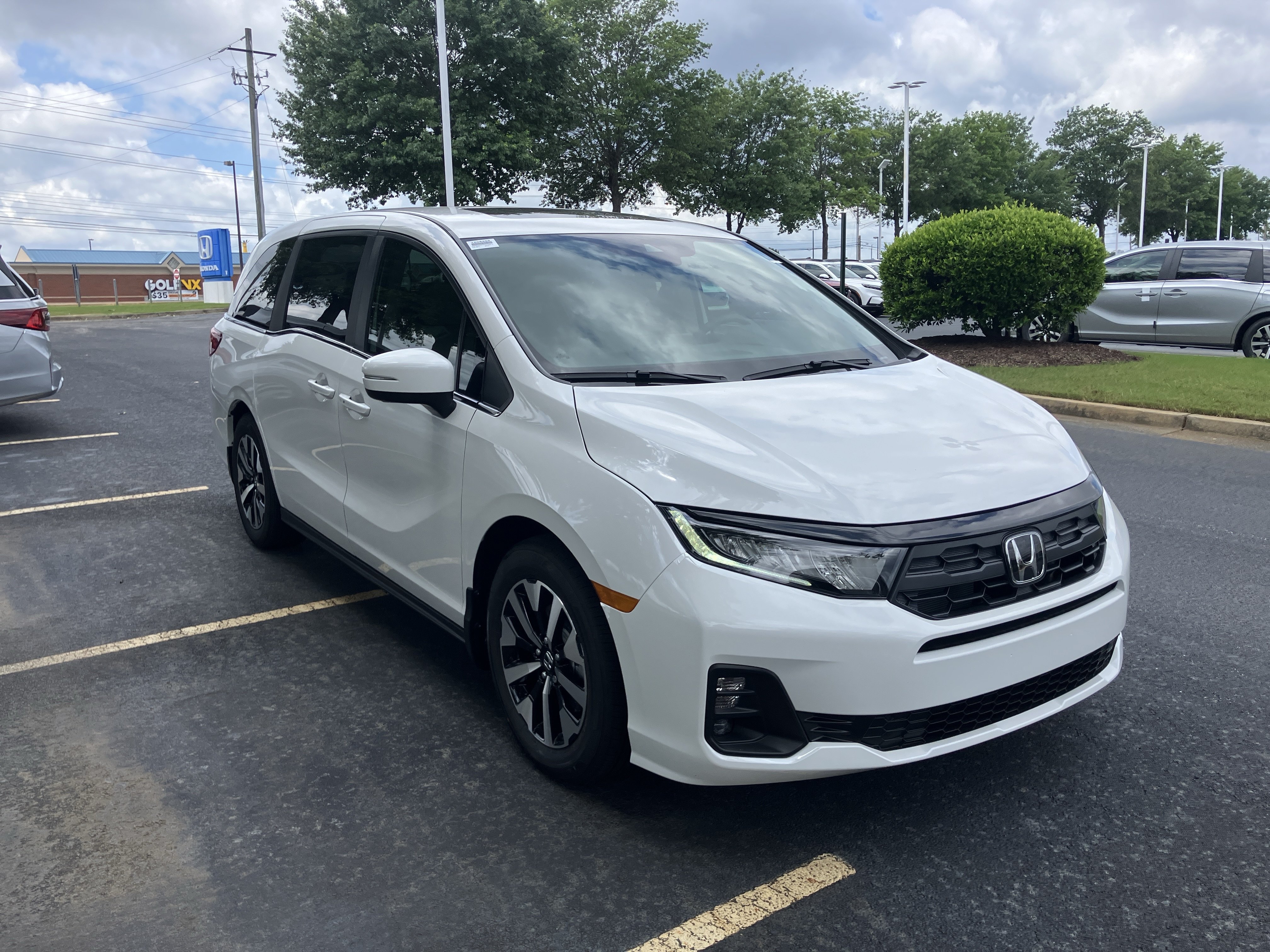 New 2026 Honda Odyssey EX-L image 2