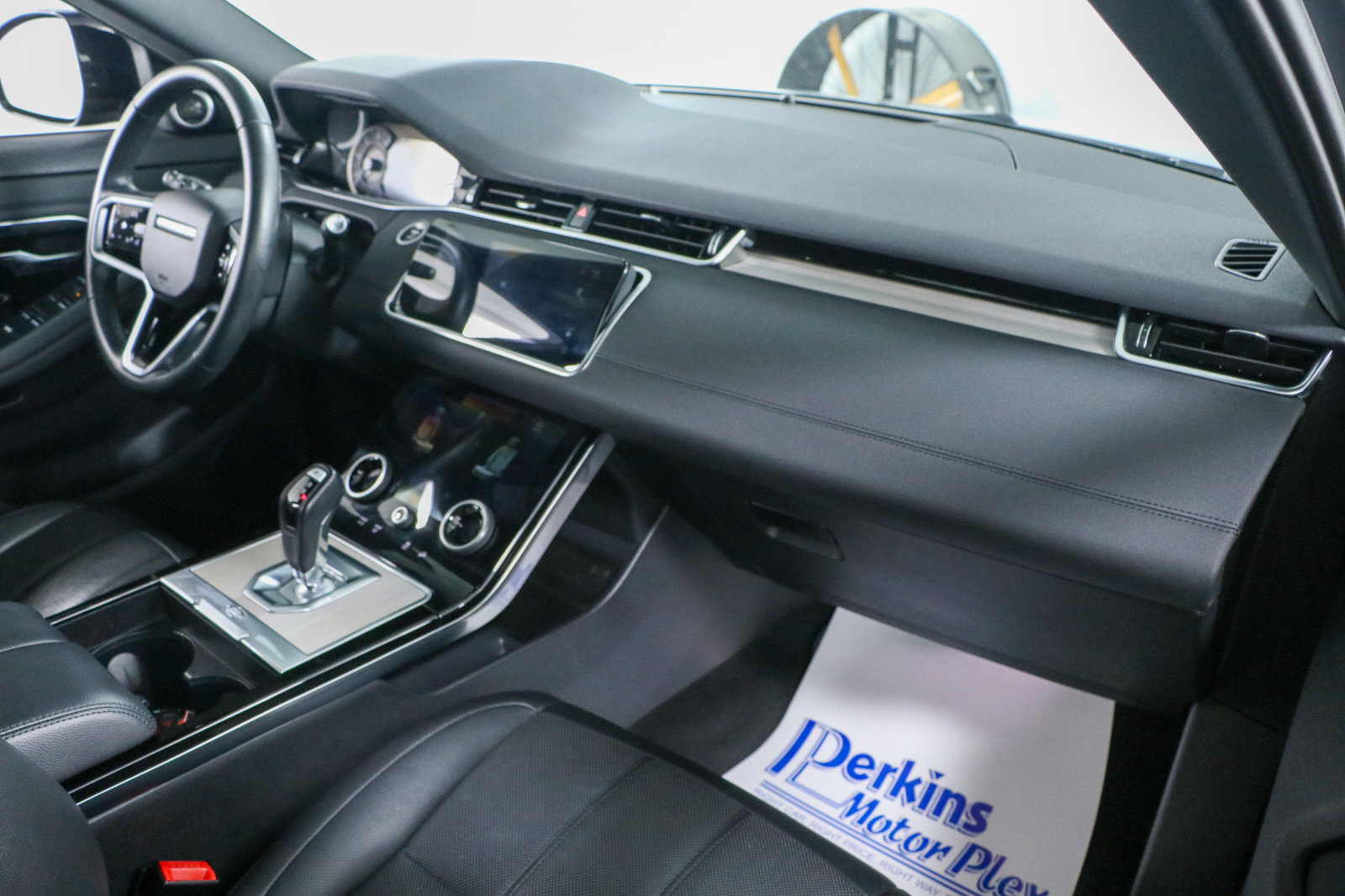 Used 2023 Land Rover Range Rover Evoque S image 28