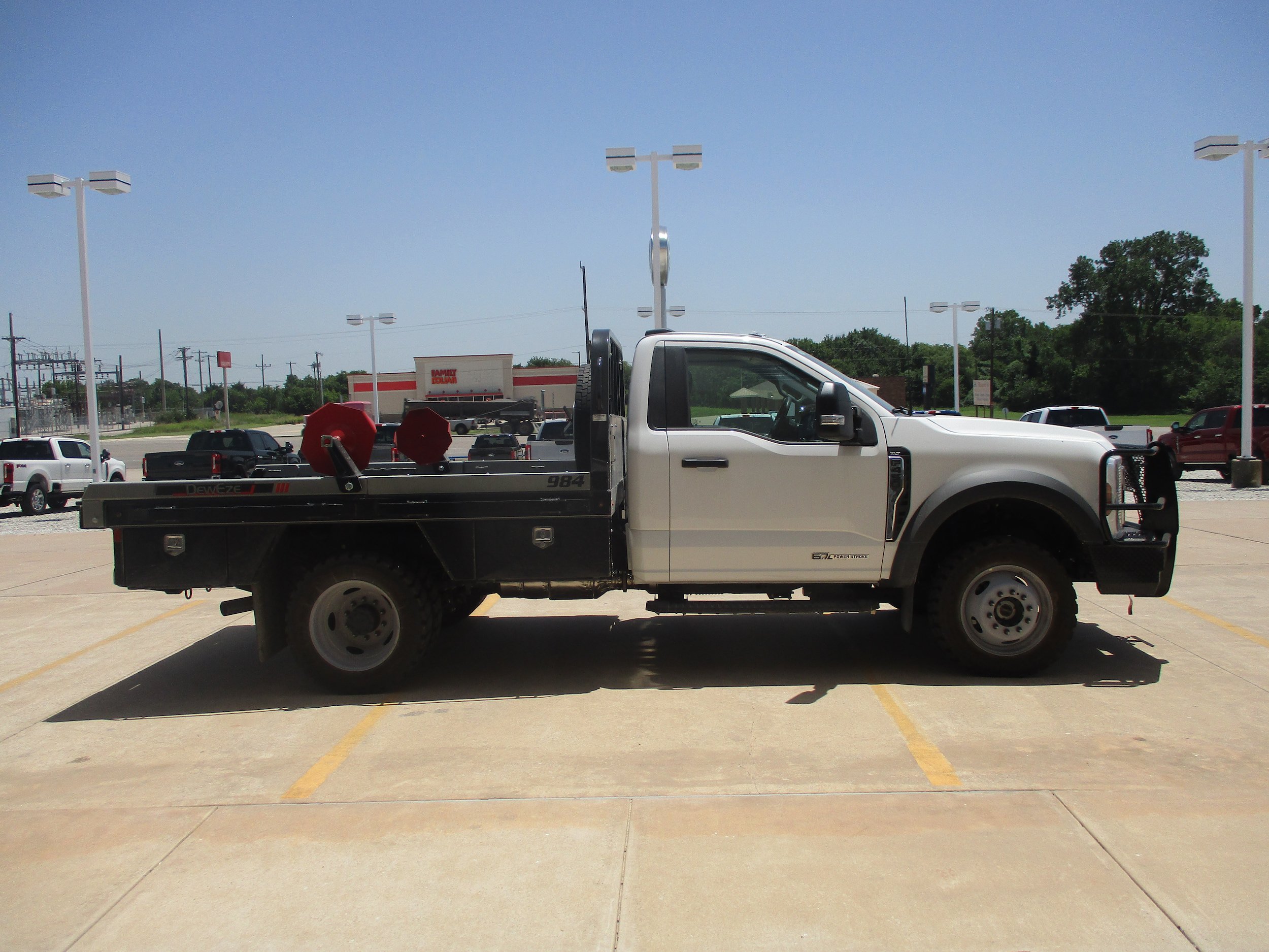 Used 2025 Ford F450 XLT w/ XLT Value Package AWD/4WD image 5