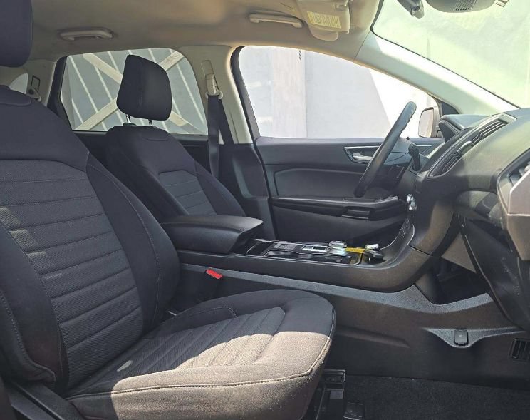 Used 2020 Ford Edge SE AWD/4WD image 21
