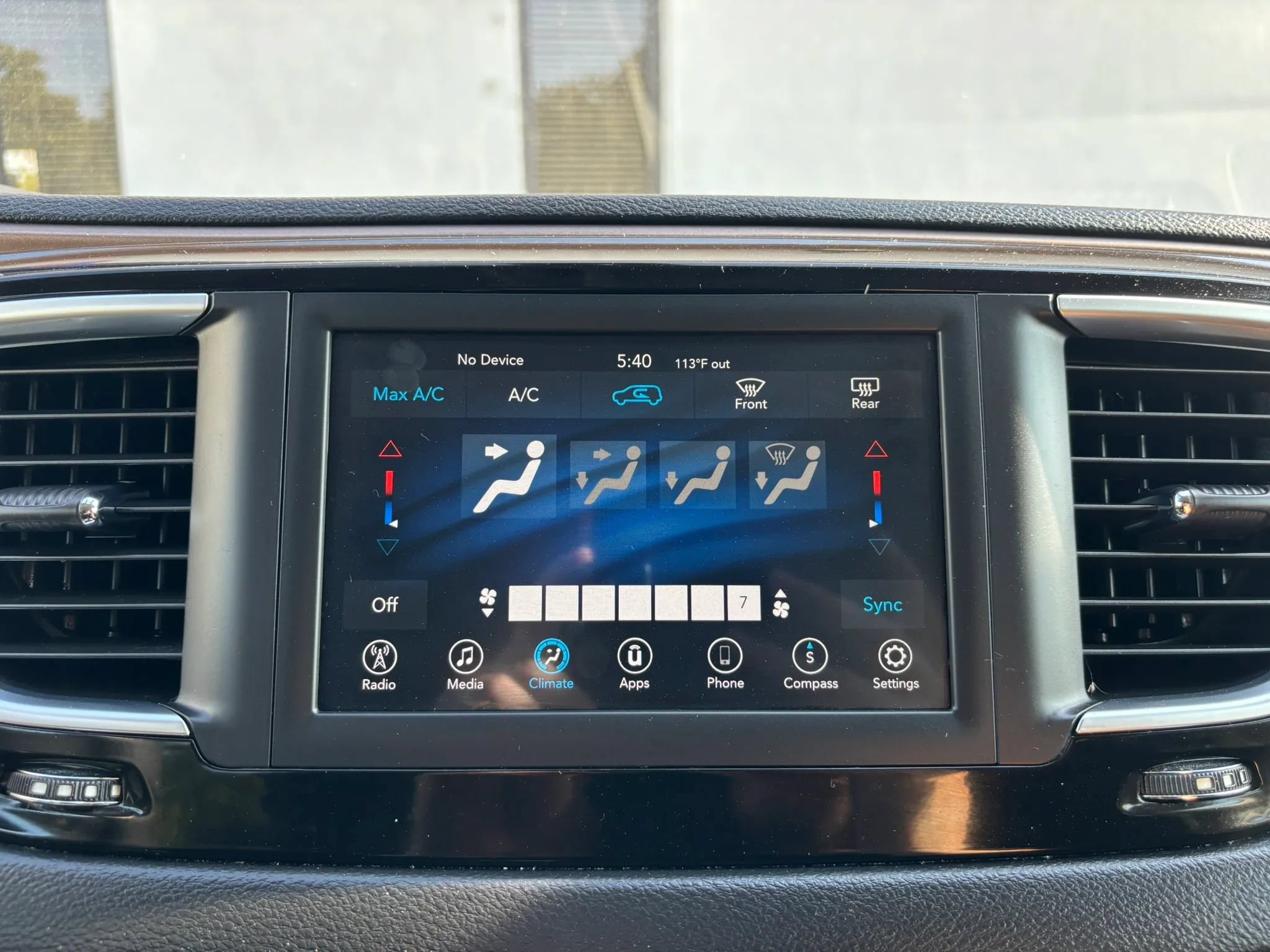 Used 2021 Chrysler Voyager L FWD image 27