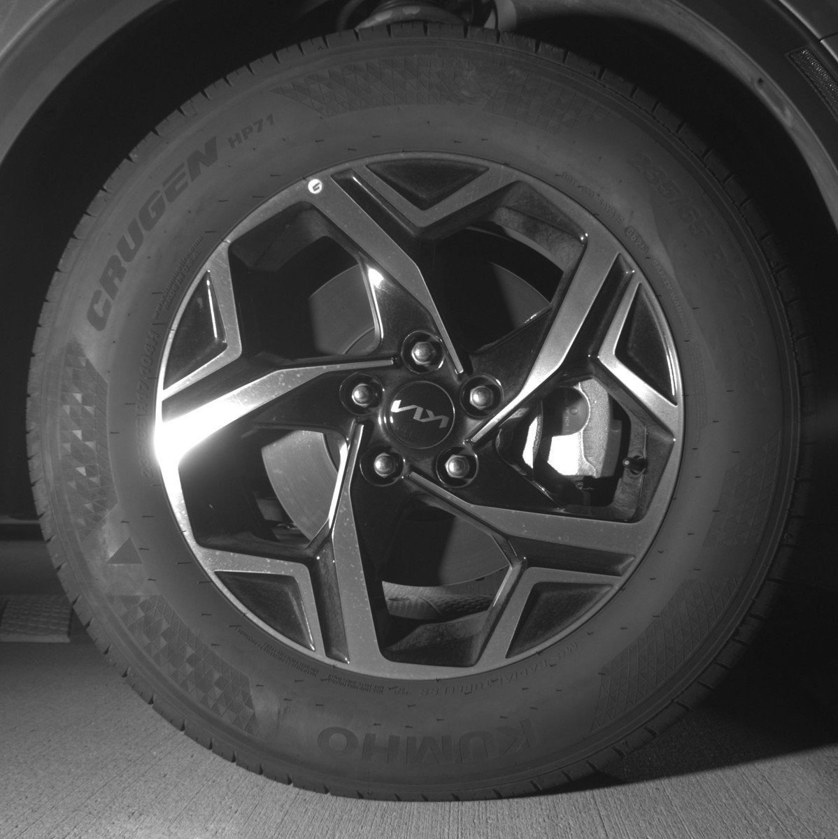 Used 2025 Kia Sportage LX image 13