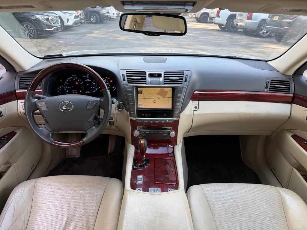 Used 2012 Lexus LS 460 w/ Comfort Pkg RWD image 12