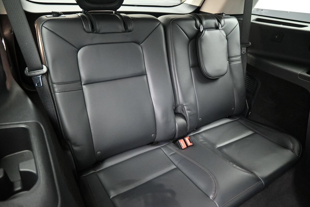 Used 2026 Lincoln Aviator AWD image 27