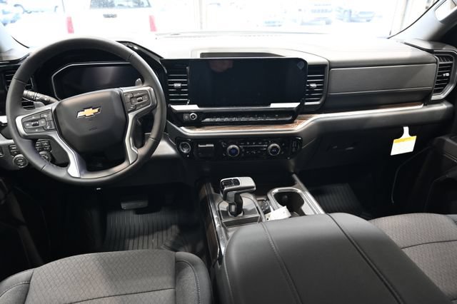 New 2026 Chevrolet Silverado 1500 LT w/ All Star Edition Plus AWD/4WD image 13
