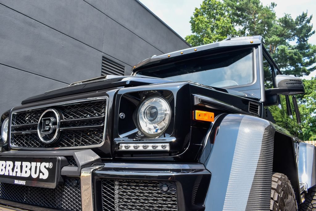Used 2017 Mercedes-Benz G 550 Squared image 8