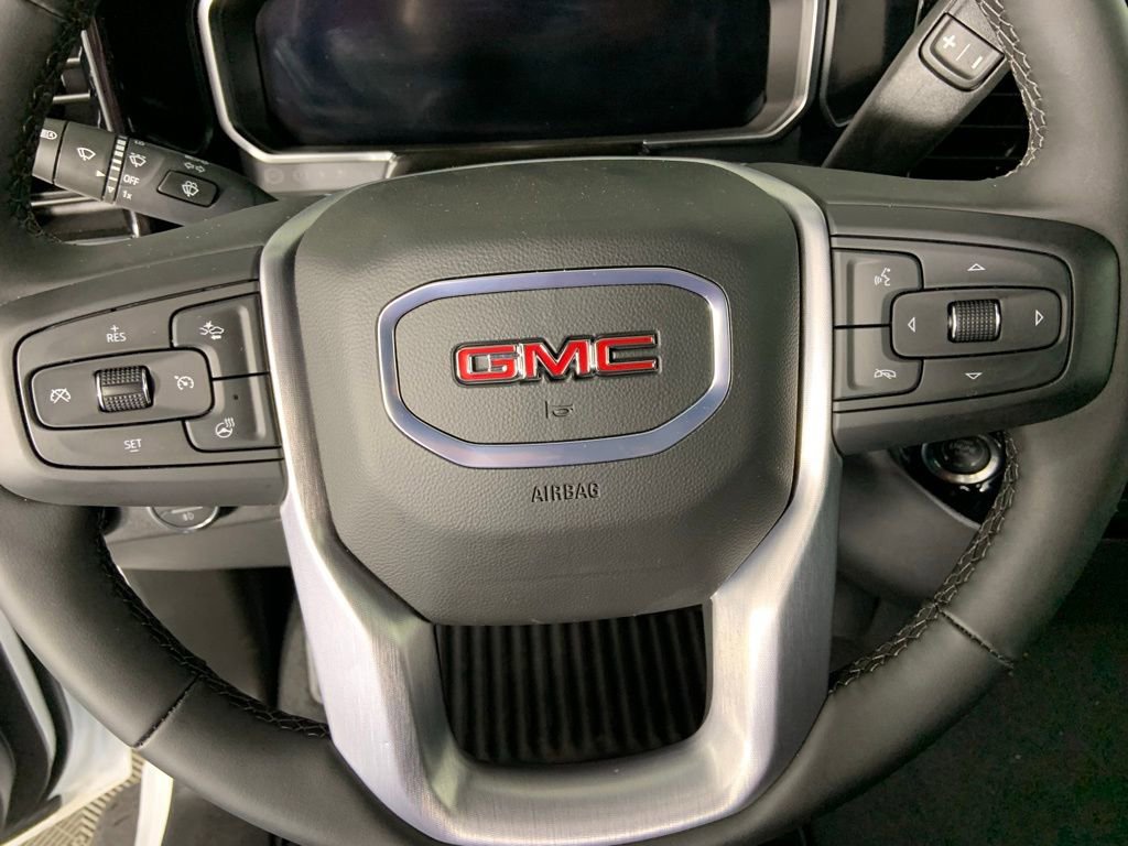 Used 2026 GMC Sierra 1500 Elevation image 34