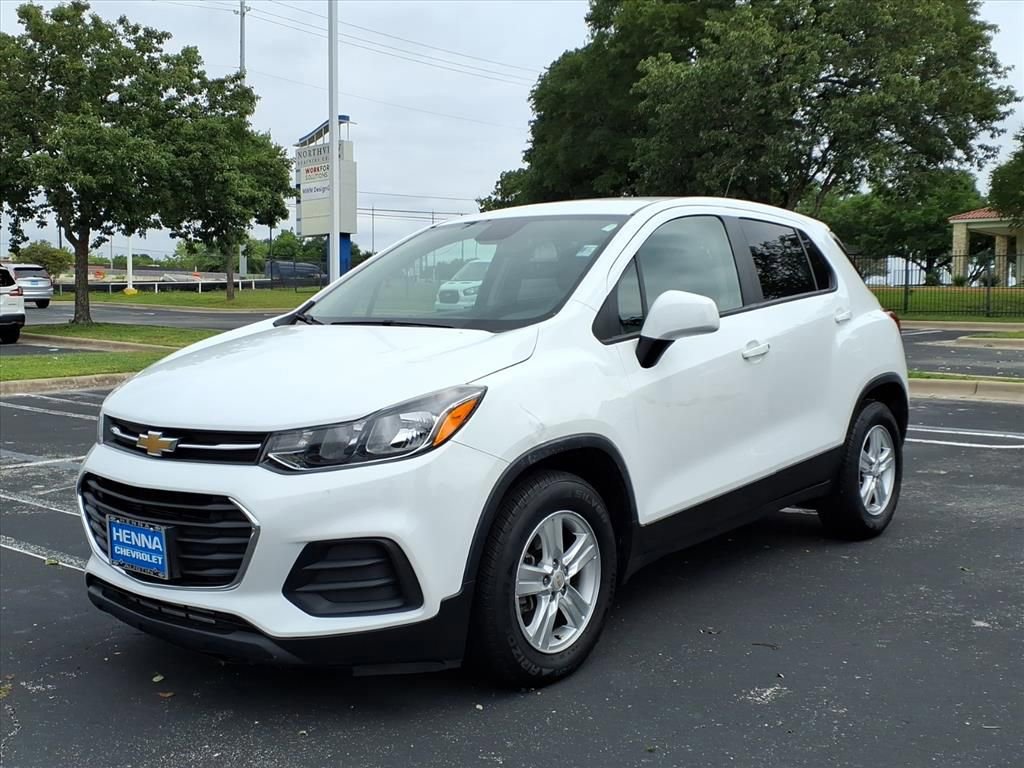 Used 2021 Chevrolet Trax LS w/ Tint and Cruise Package FWD image 11