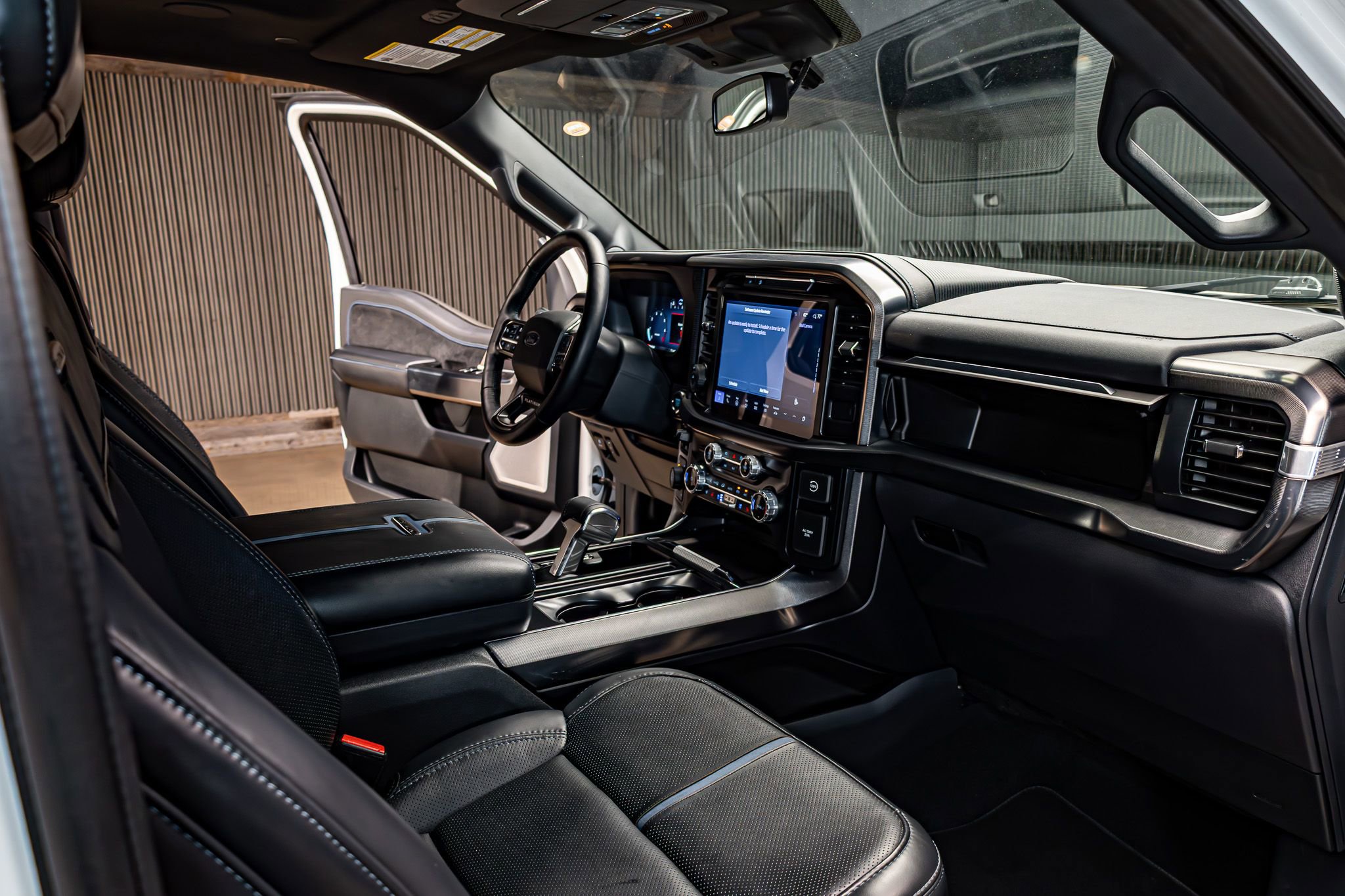 Used 2025 Ford F150 Platinum w/ Equipment Group 702A High image 20