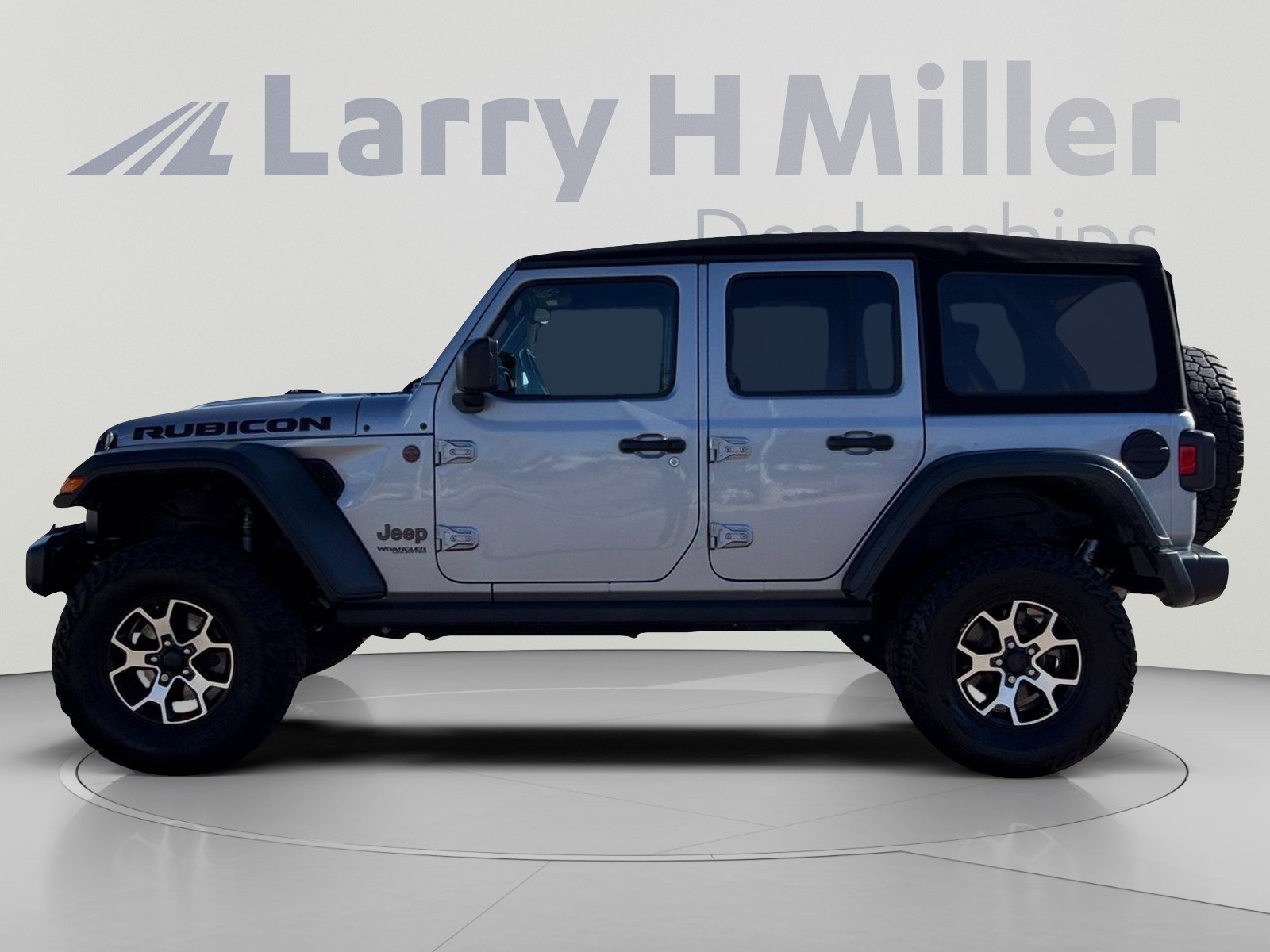 Used 2021 Jeep Wrangler Unlimited Rubicon w/ Cold Weather Group AWD/4WD image 4