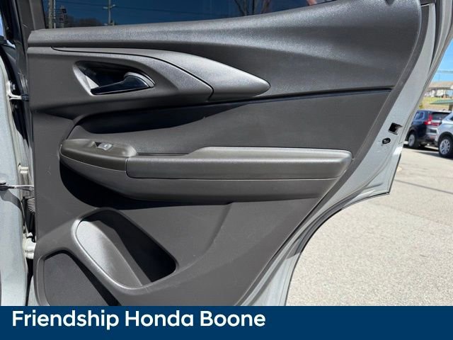 Used 2024 Chevrolet TrailBlazer LT w/ LT Cold Weather Package image 35