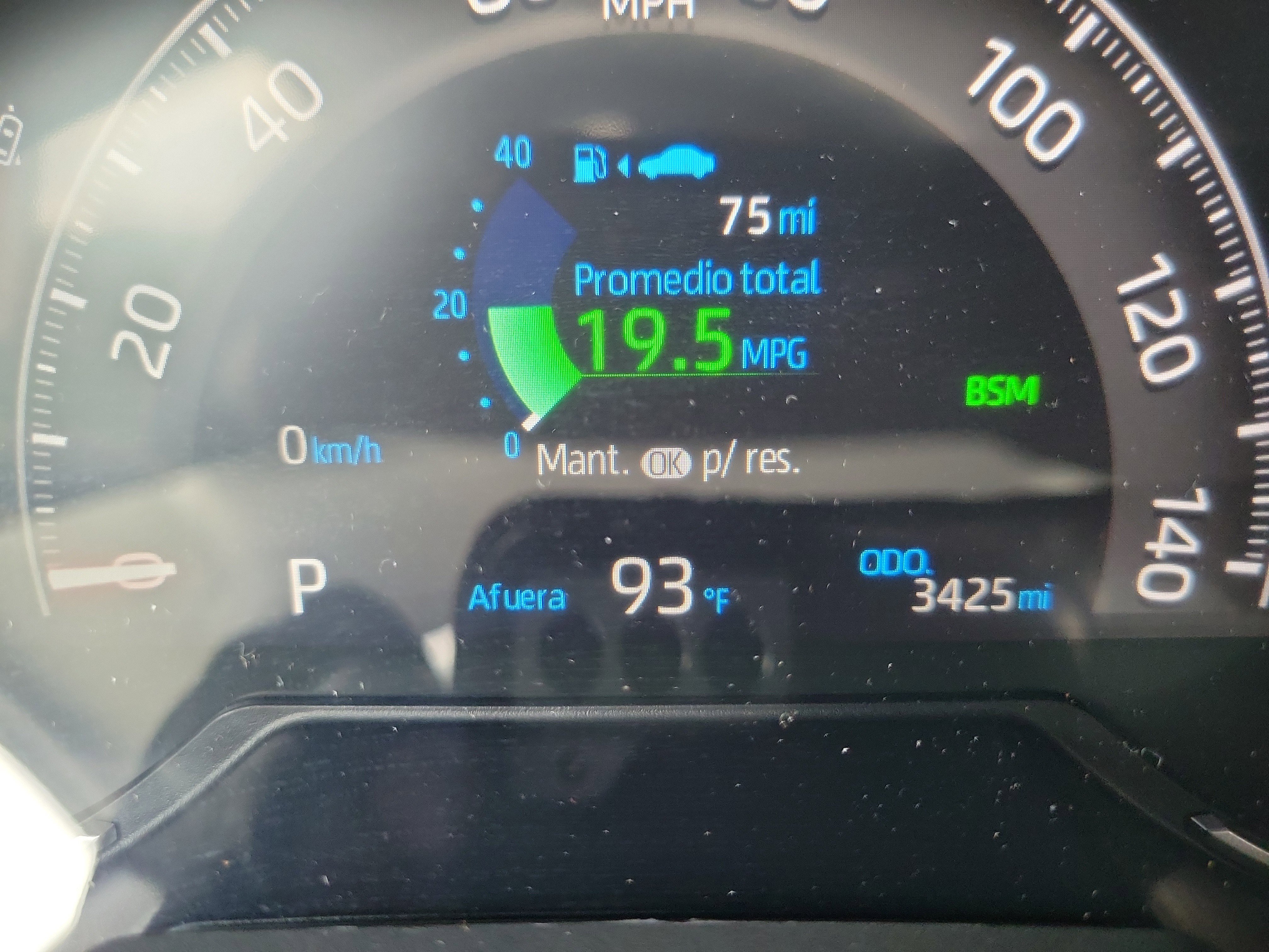 Used 2025 Toyota RAV4 XLE image 25