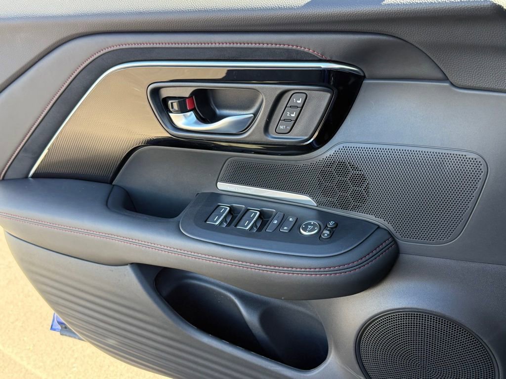 Certified 2025 Acura ADX A-Spec image 30