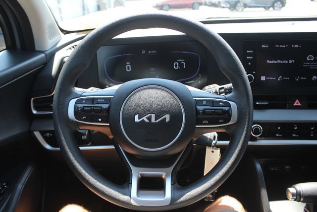 Used 2024 Kia Sportage LX AWD/4WD image 13