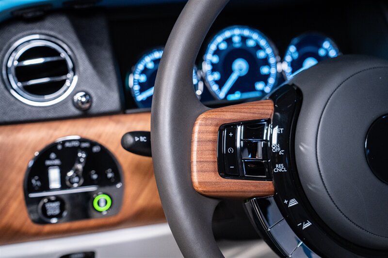Used 2023 Rolls-Royce Cullinan w/ Cullinan Package AWD/4WD image 26
