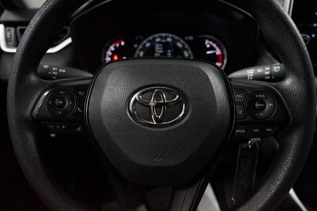 Certified 2025 Toyota RAV4 LE FWD image 12