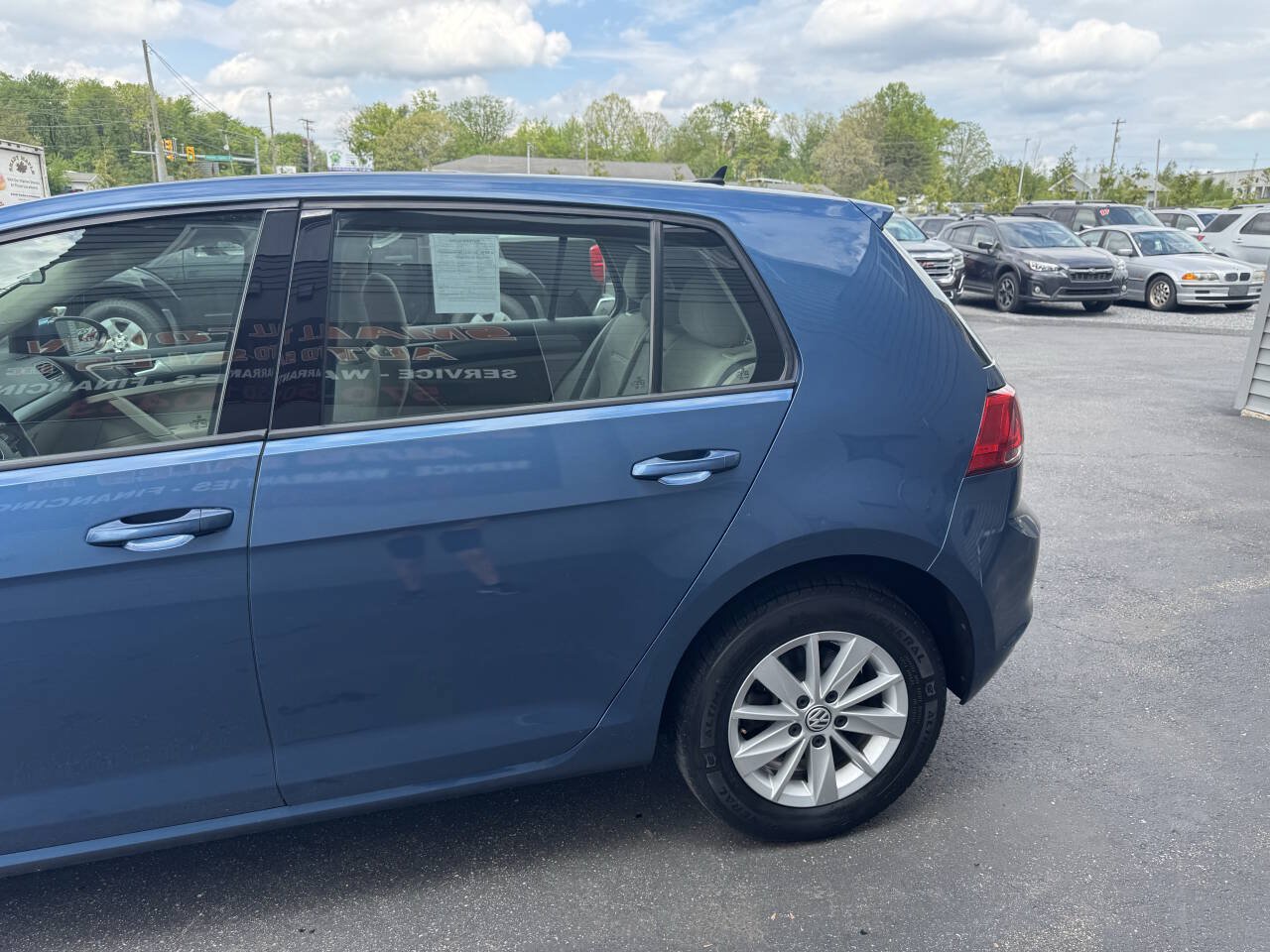 Used 2016 Volkswagen Golf S FWD image 5