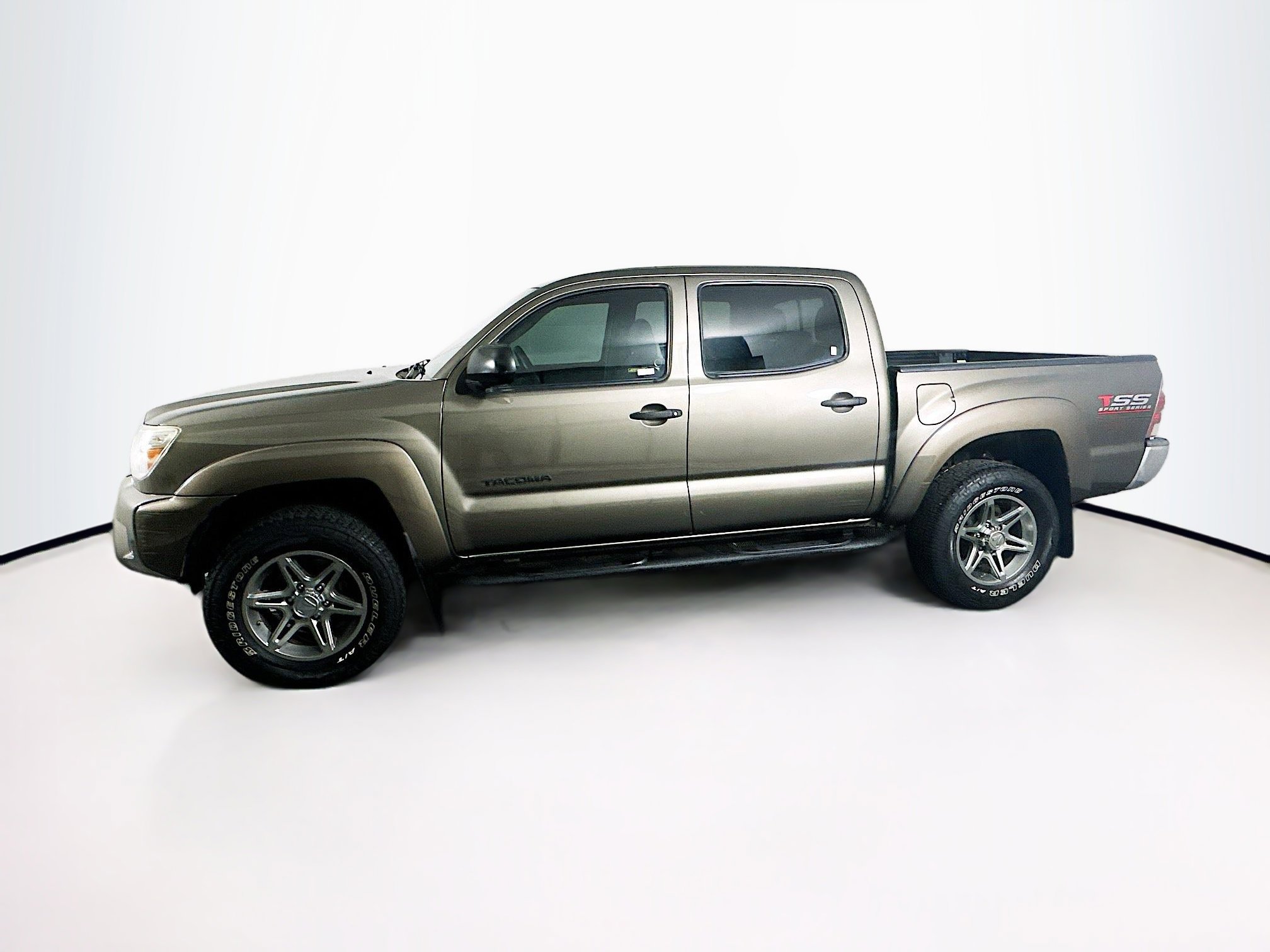 Used 2013 Toyota Tacoma PreRunner w/ SR5 Pkg image 4