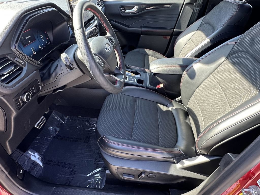 Used 2023 Ford Escape ST-Line Select w/ Tech Pack #2 image 10