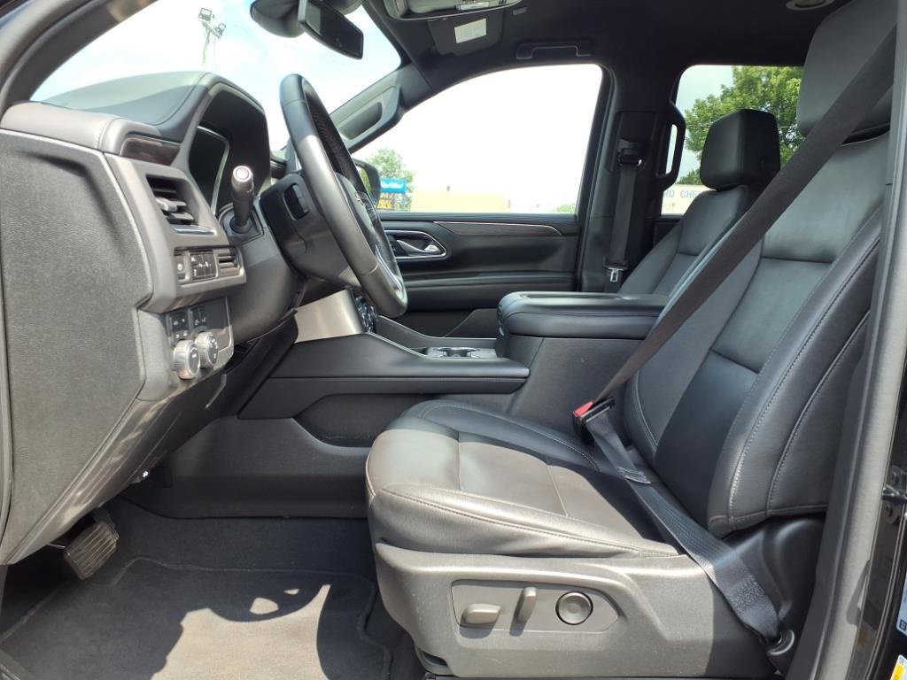 Used 2023 Chevrolet Suburban LT image 12