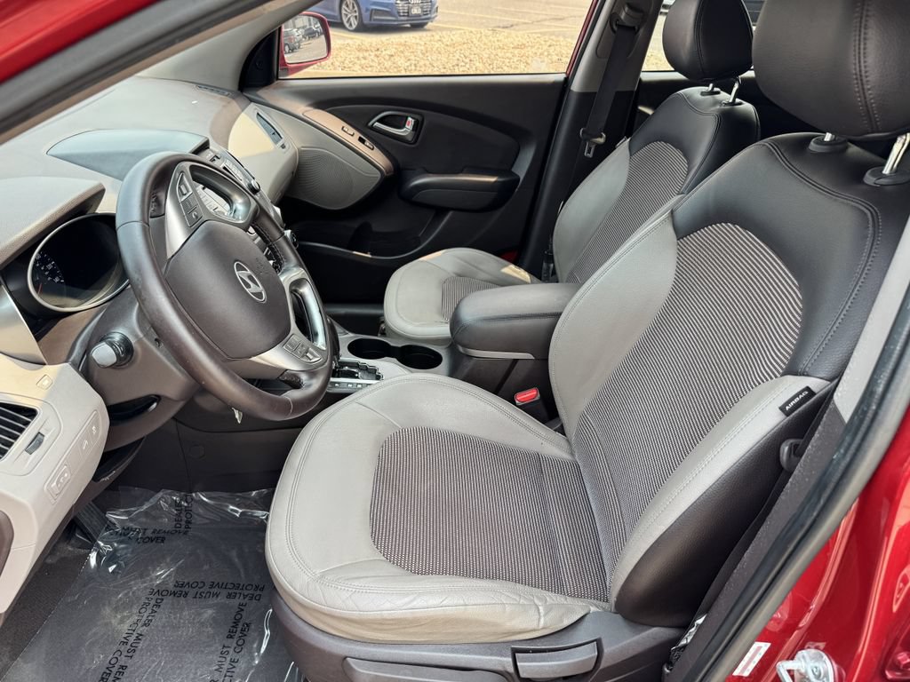 Used 2011 Hyundai Tucson GLS FWD image 23