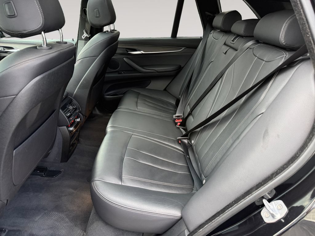 Used 2018 BMW X5 xDrive35i w/ M Sport Package AWD/4WD image 13