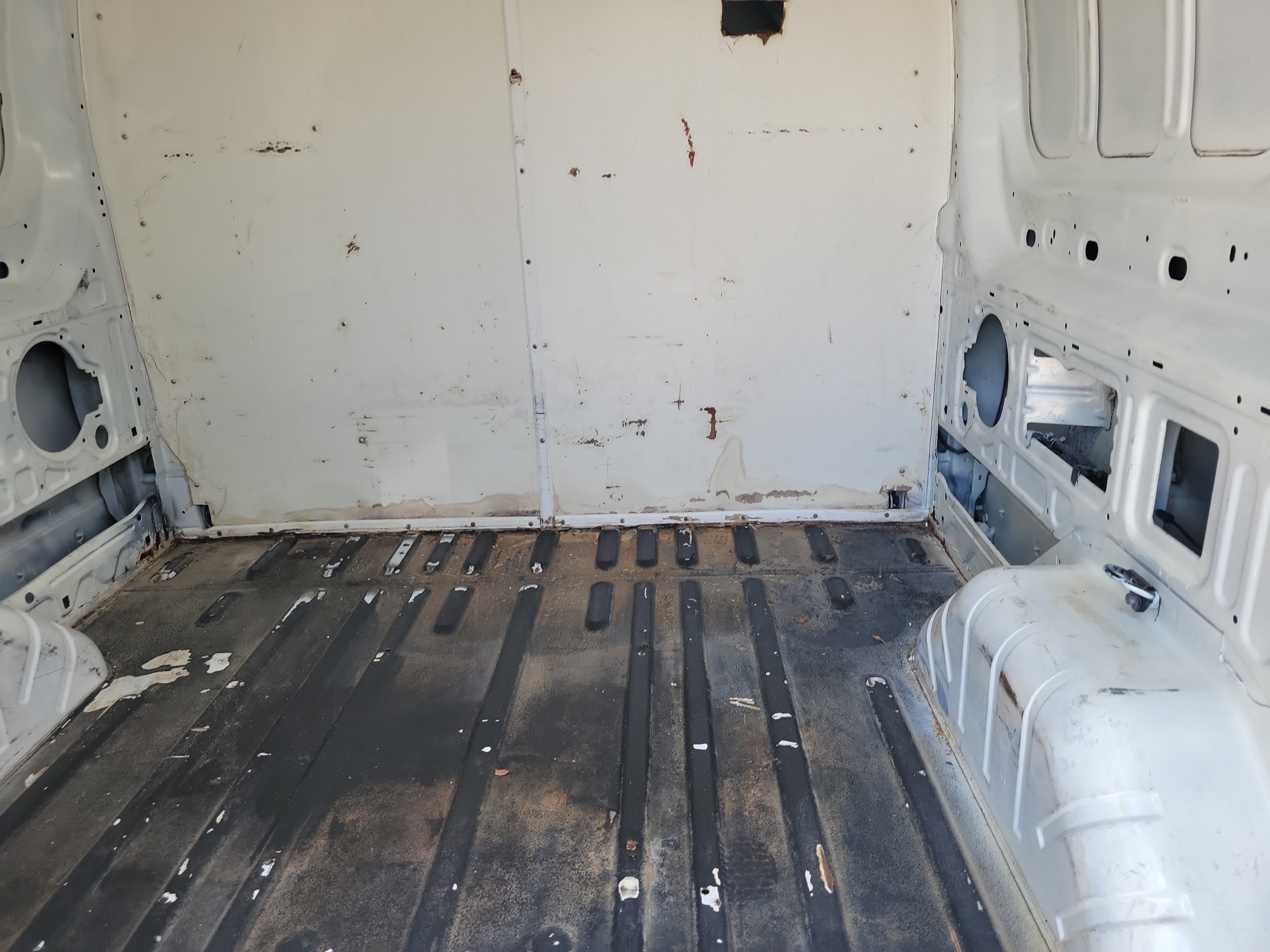 Used 2020 Ford Transit 250 Low Roof RWD image 7