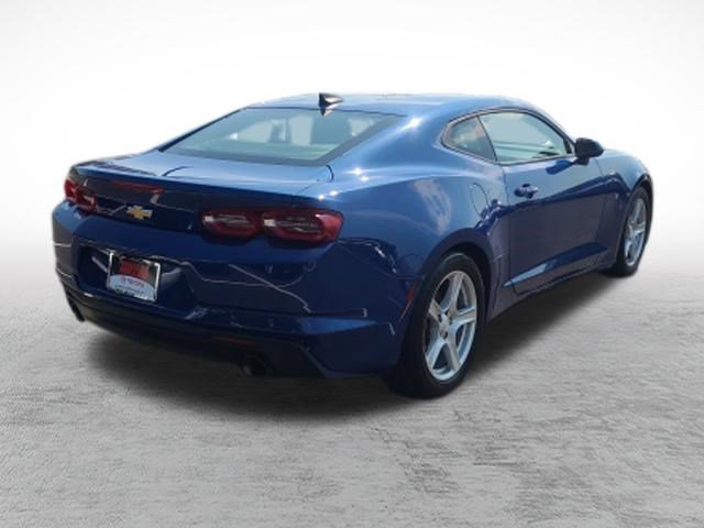 Used 2020 Chevrolet Camaro LT RWD image 7