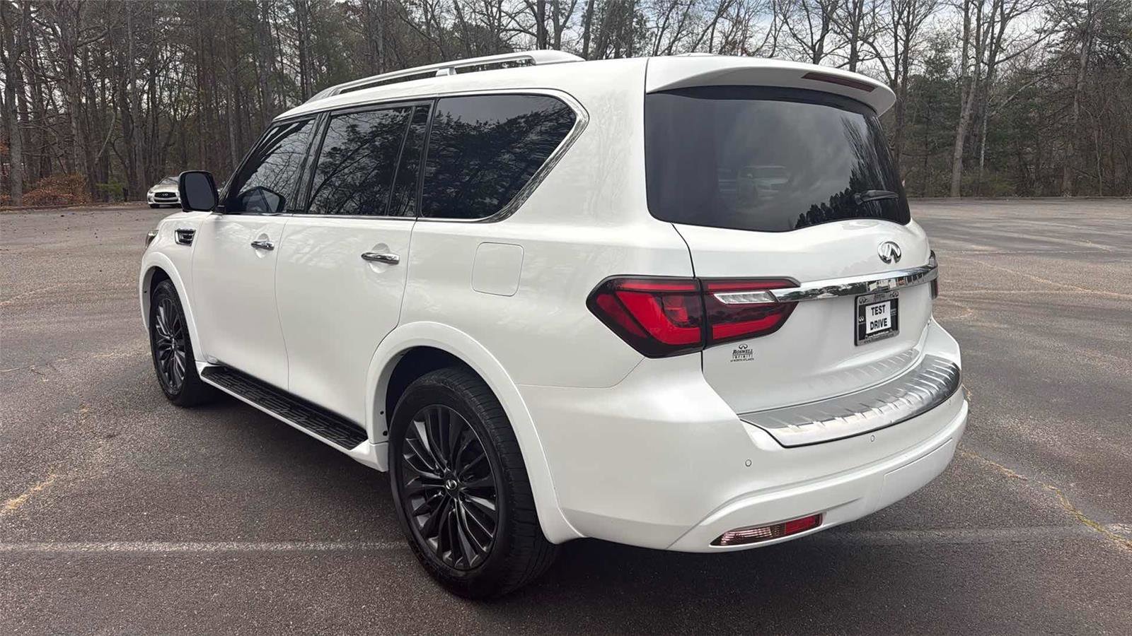 Used 2023 INFINITI QX80 Sensory w/ All-Season Package image 36