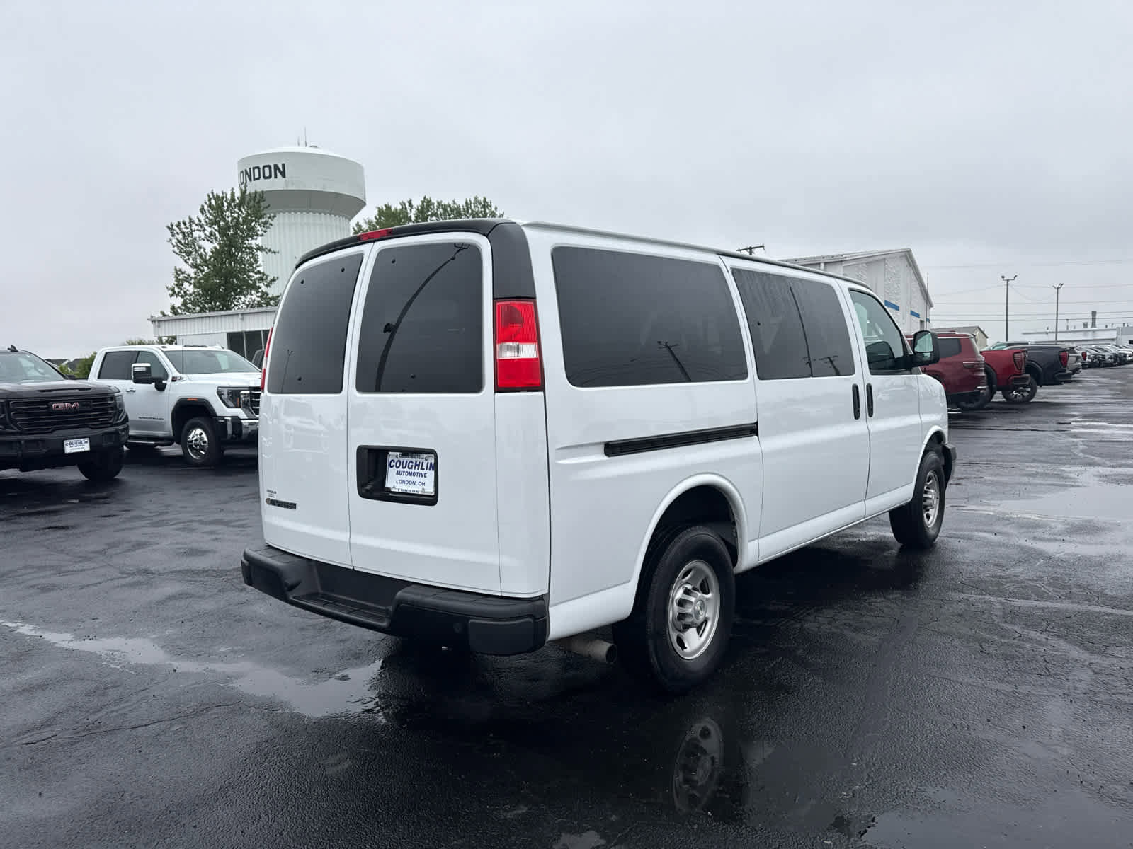 Certified 2023 Chevrolet Express 3500 LS RWD image 5