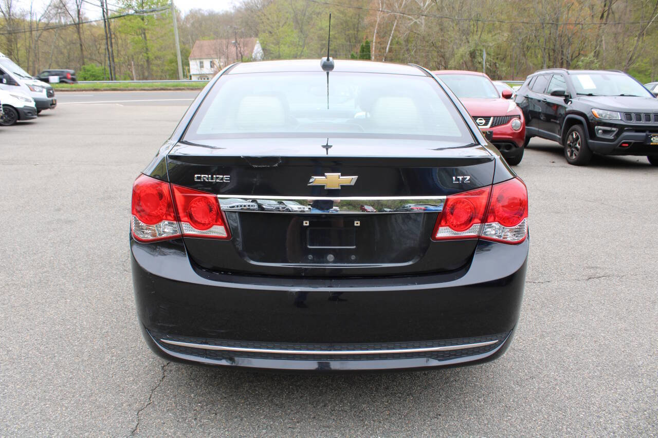 Used 2015 Chevrolet Cruze LTZ w/ Sun, Sound and Sport Package FWD image 9
