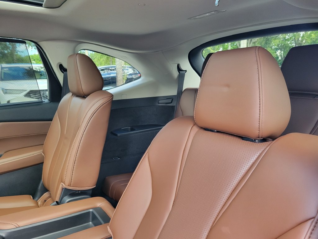 Used 2024 Acura MDX w/ Technology Package FWD image 13