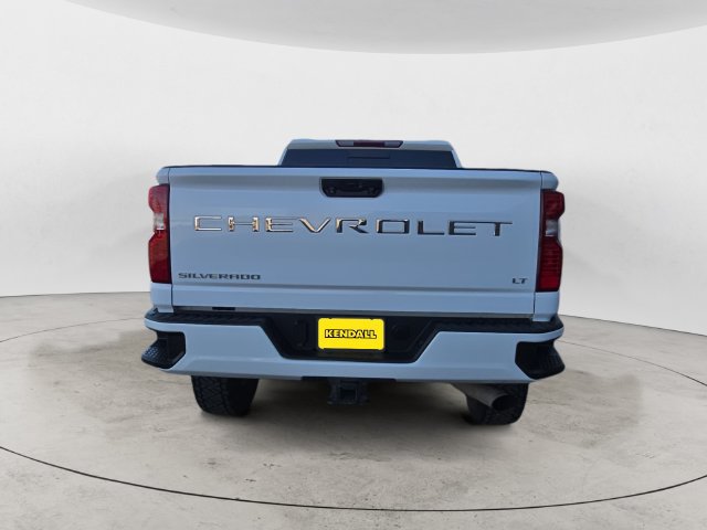Used 2022 Chevrolet Silverado 2500 LT w/ Convenience Package AWD/4WD image 6
