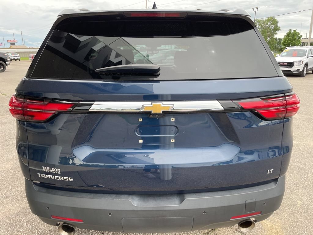 Used 2022 Chevrolet Traverse LT FWD image 4