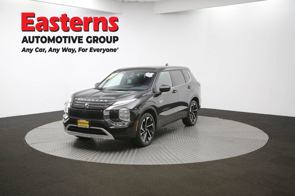 Used 2023 Mitsubishi Outlander SE image 56