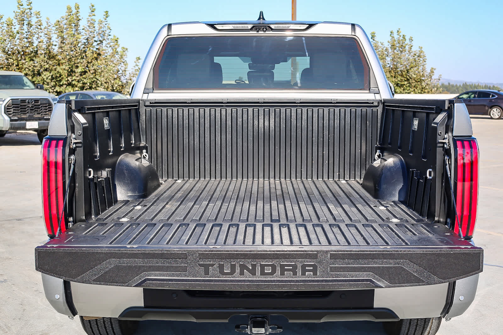 Used 2024 Toyota Tundra Limited AWD/4WD image 25