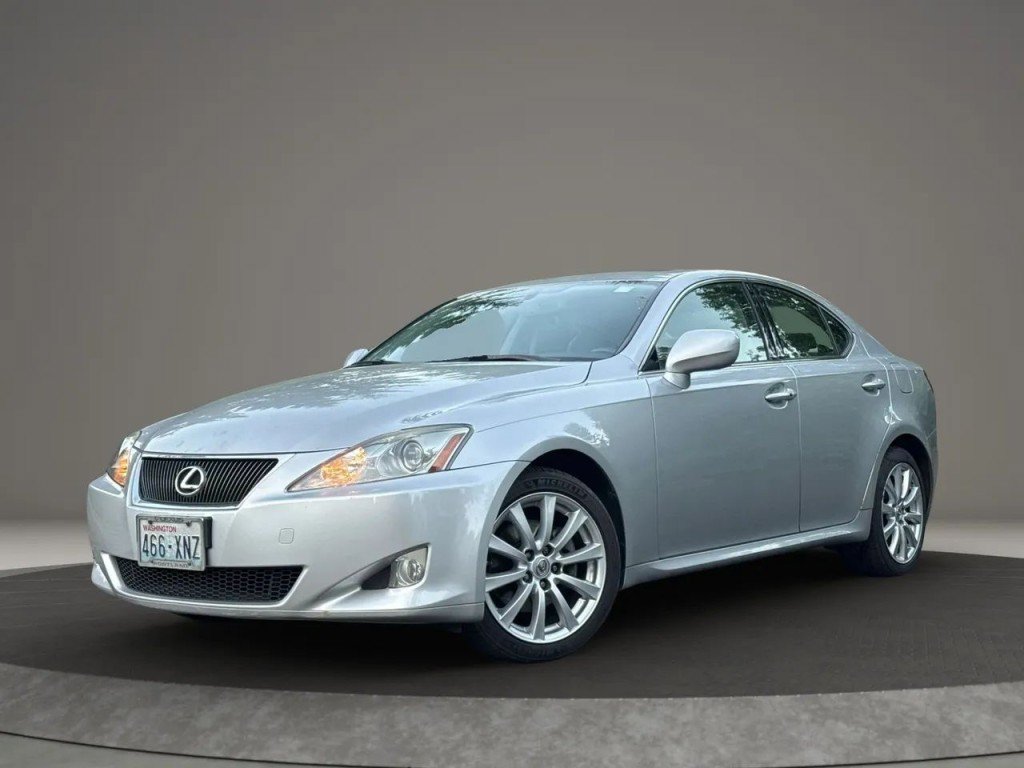 Used 2008 Lexus IS 250 AWD w/ Preferred Accessory Pkg image 3