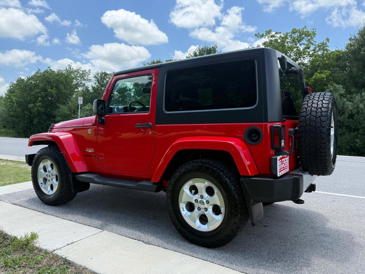 Used 2015 Jeep Wrangler Sahara w/ Trailer Tow Group AWD/4WD image 7