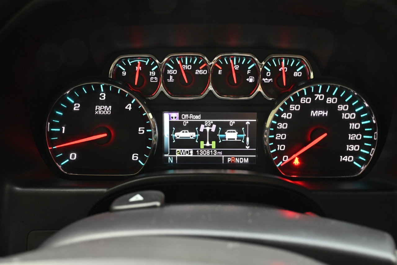 Used 2015 Chevrolet Silverado 1500 LTZ AWD/4WD image 24