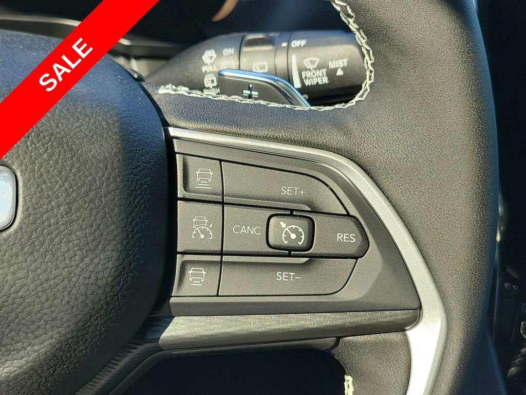 New 2025 Jeep Grand Cherokee Laredo w/ Luxury Tech Group I image 36