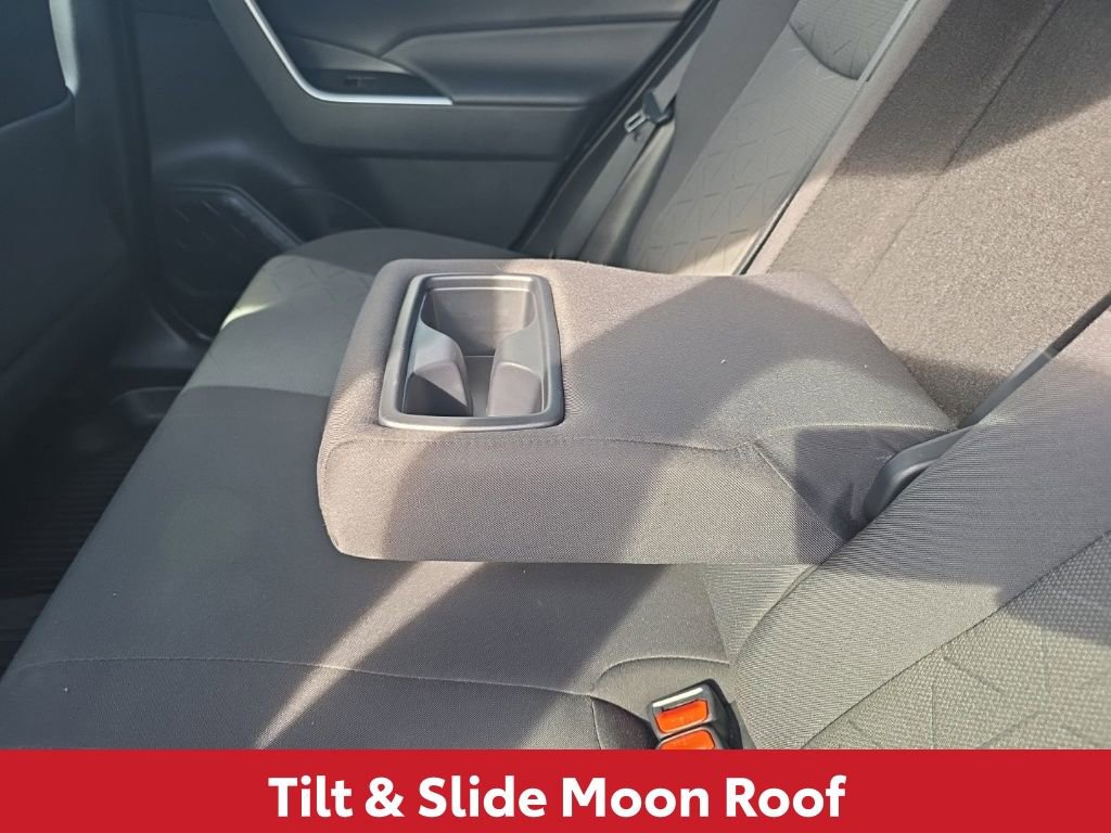 Used 2024 Toyota RAV4 XLE image 19